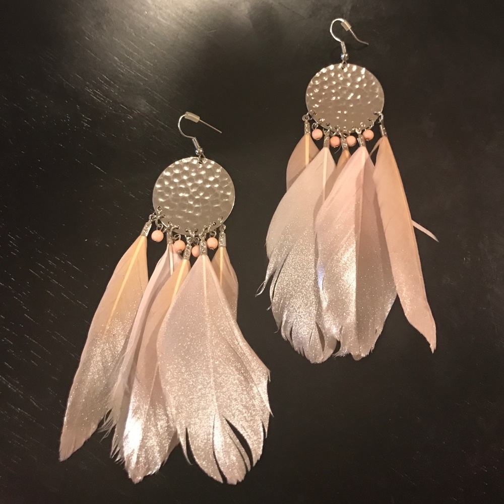 Pink and silver Feather earrings !