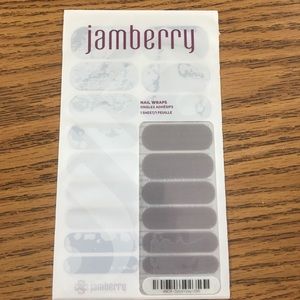 Jamberry Dove Grey nail wraps