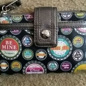 🛑Sold!!🛑Relic wallet