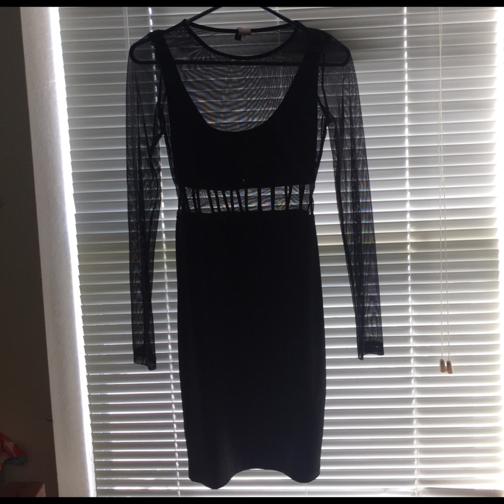Club Dress 🙅🏾‍♂️ SOLD ON Ⓜ️ERCARI 💁🏾