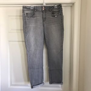 AEO ♥️ grey skinny crop jeans s14 regular
