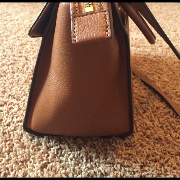 Michael Kors Luggage Satchel w/ long strap - Picture 4 of 8