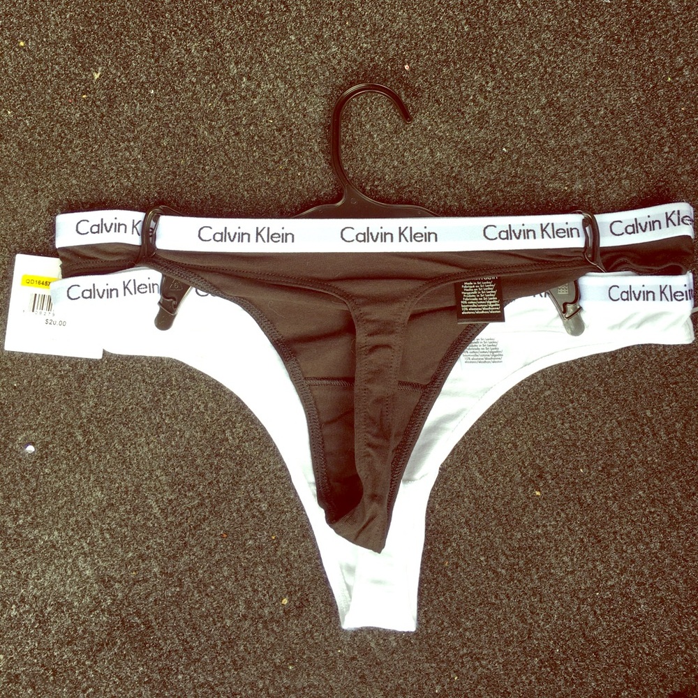 NWT Calvin Klein thong set