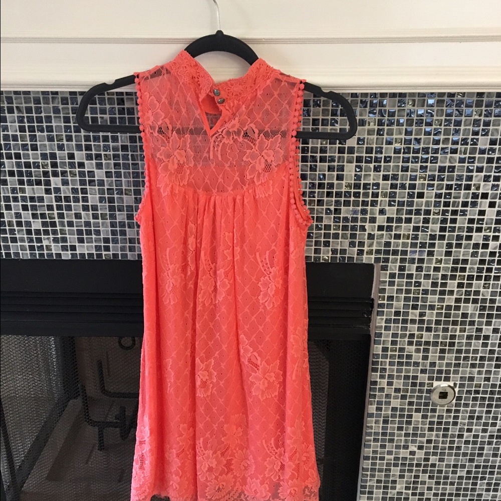 Dress - Picture 2 of 2