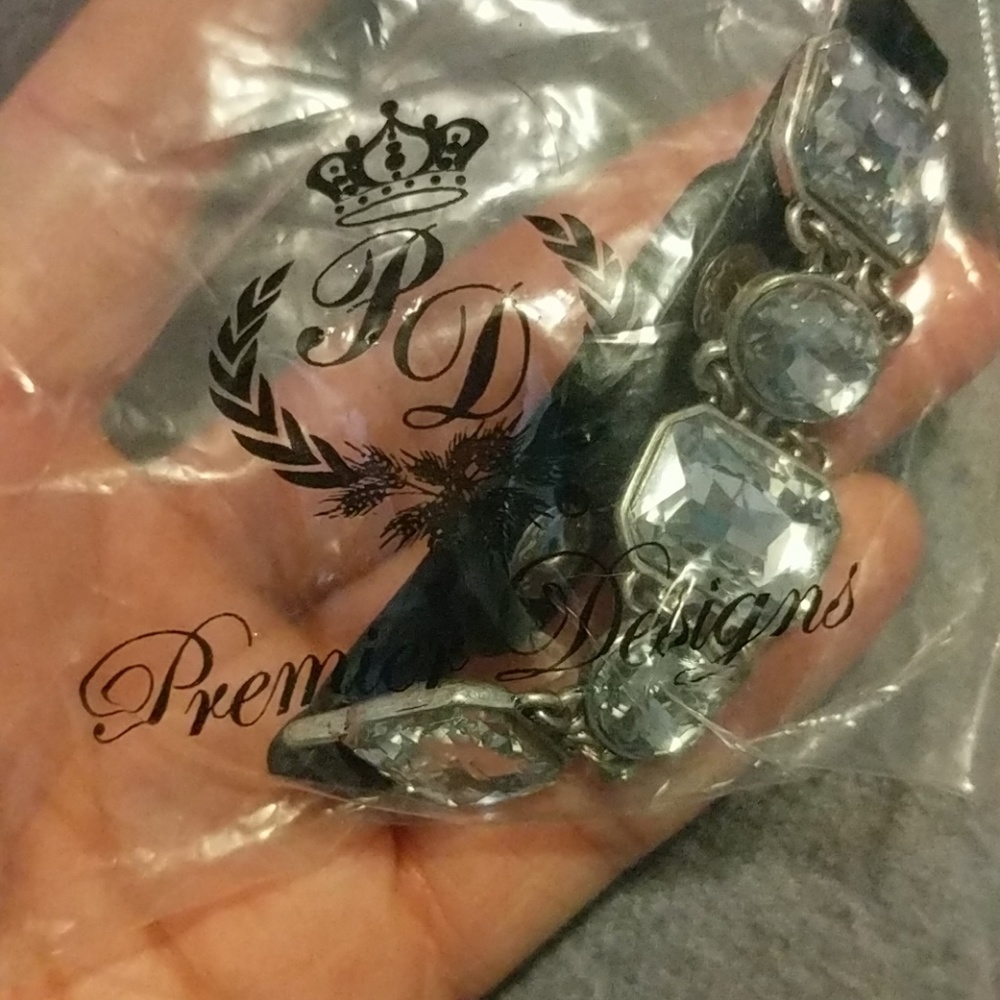 PREMIER DESIGNS BRACELET