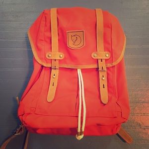 red fjallraven no. 21 daypack small