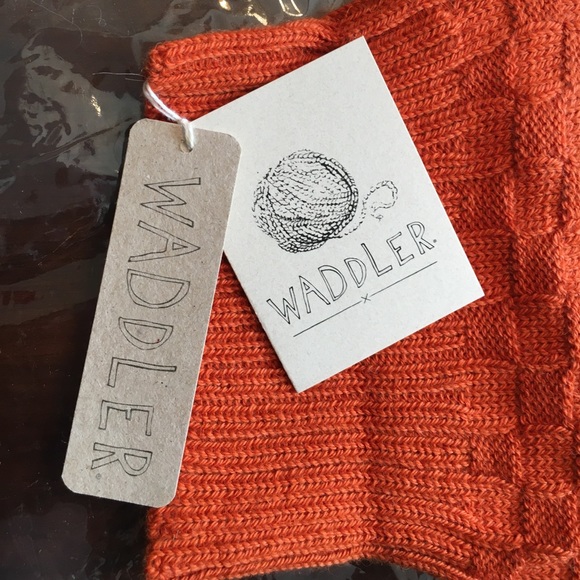 New waddler hector hat / burnt orange - Picture 2 of 3