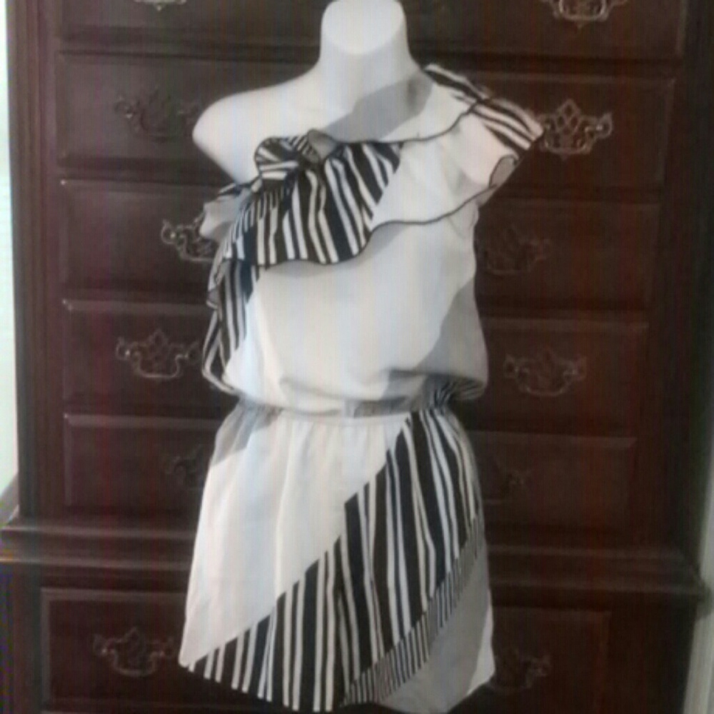 Maxi Rave One Shoulder Romper