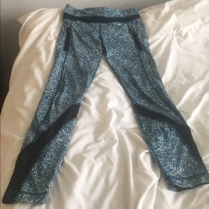 NWOT lululemon Inspire tights ❤️