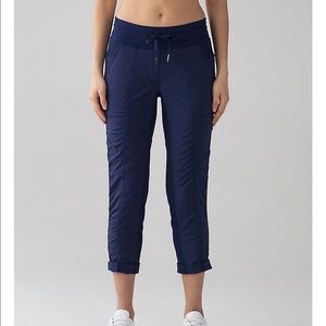Street to studio pant unlined size 4 lululemon