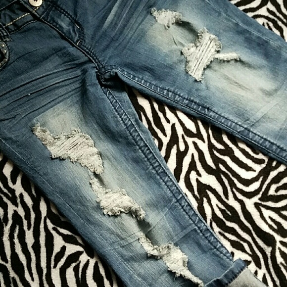 Rue21 Denim - Rue 21 Distressed Denim Capris