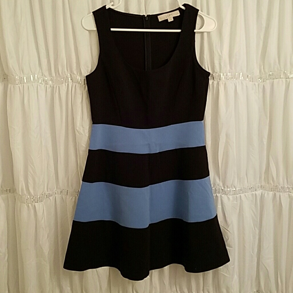 LOFT Flare Dress - Picture 2 of 5
