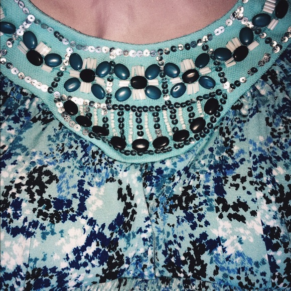 Halter dress - Picture 6 of 6