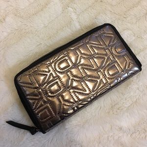 DKNY metallic Wallet