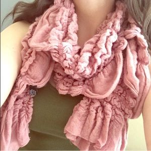 💕pink scarf💕