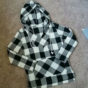 NWOT Long sleeve White/Black hooded shirt