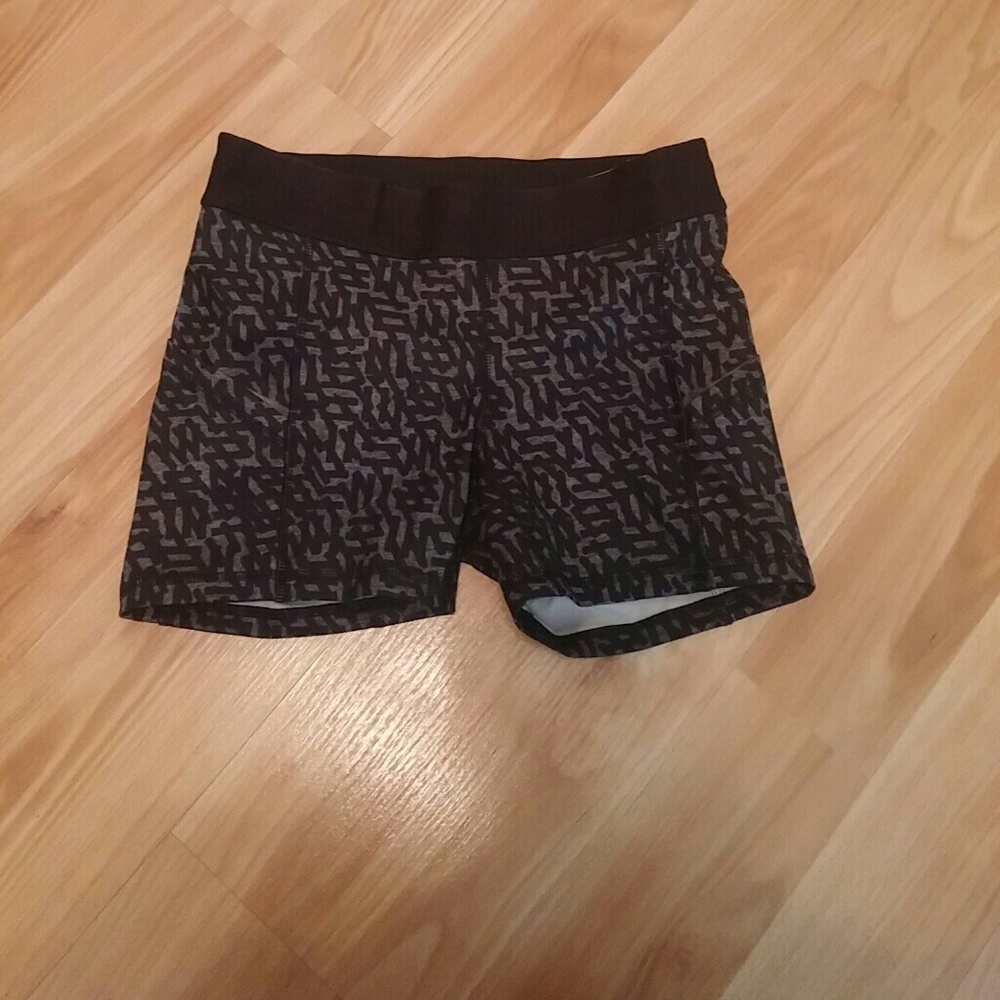 Nwot lululemon short!