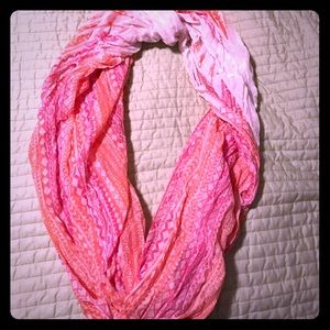 Dainty patterned infinity scarf