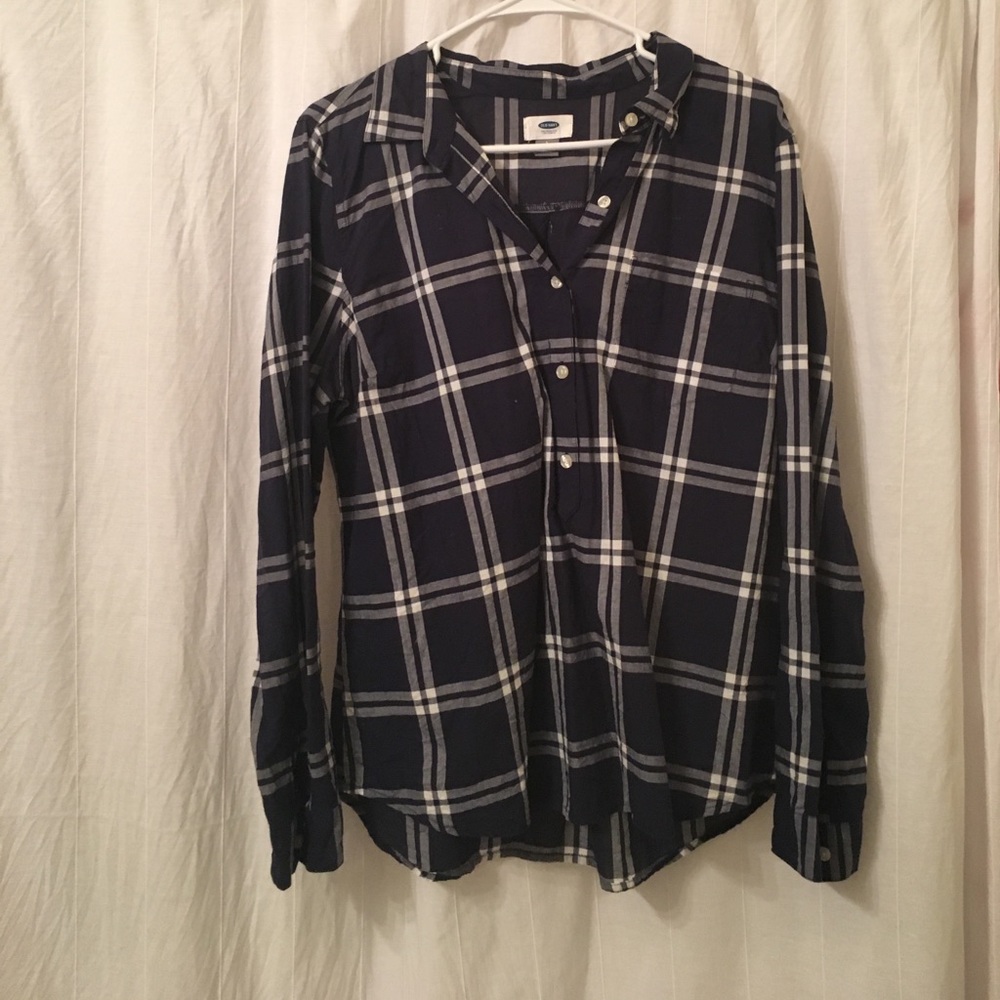 Navy plaid top