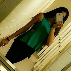 Meet your Posher, Adriana