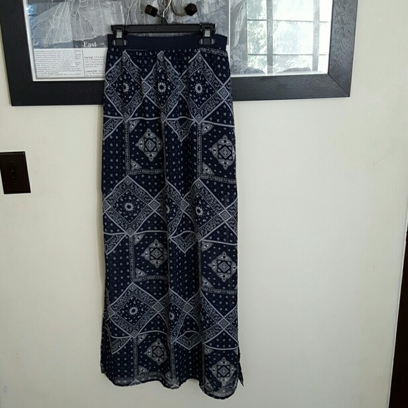 H&M Dresses & Skirts - H&M Maxi Skirt