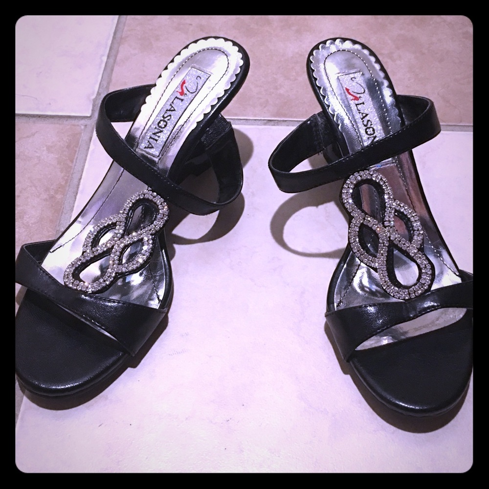 Black Wedges
