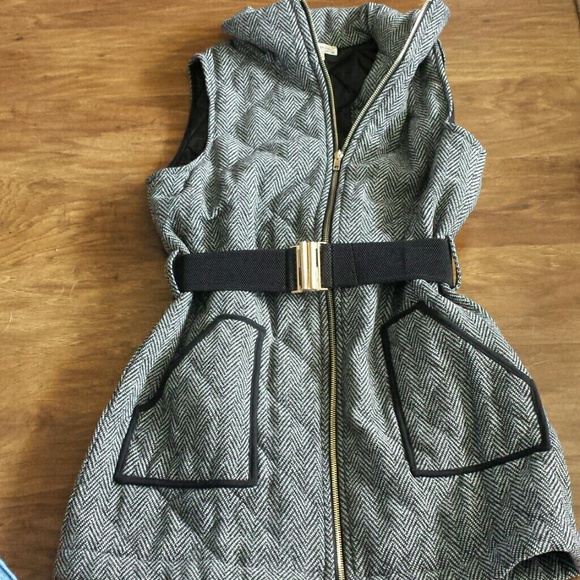 twenty second Jackets & Blazers - Size small quilted vest. NEW