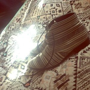 Boho boots gypsy shoe cute ankle boots.