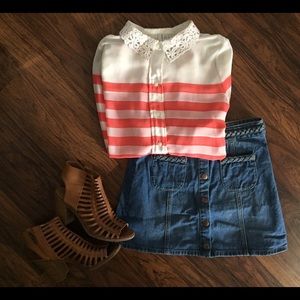 Coral striped blouse with crochet collar 🎀