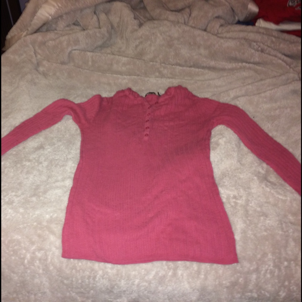 Large light weight pink sweater.