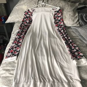 Floral sleeve dress
