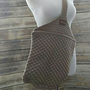 Super cool the sak crossbody bag. Tan crochet.