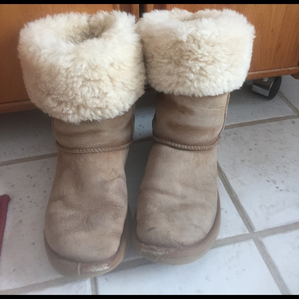 SOLD 🚫 Tall Ugg Boots Size 6