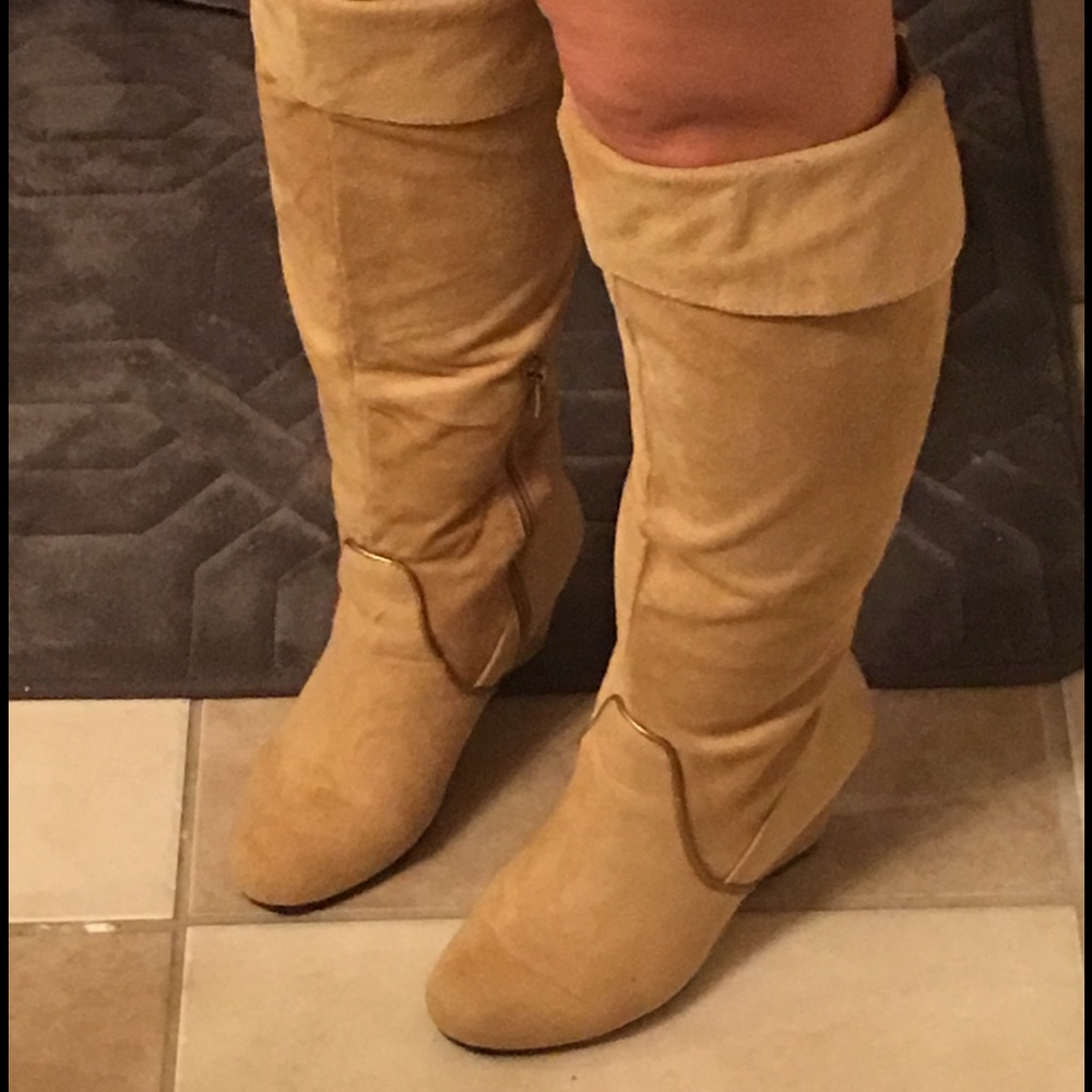 Suede Tan Boots