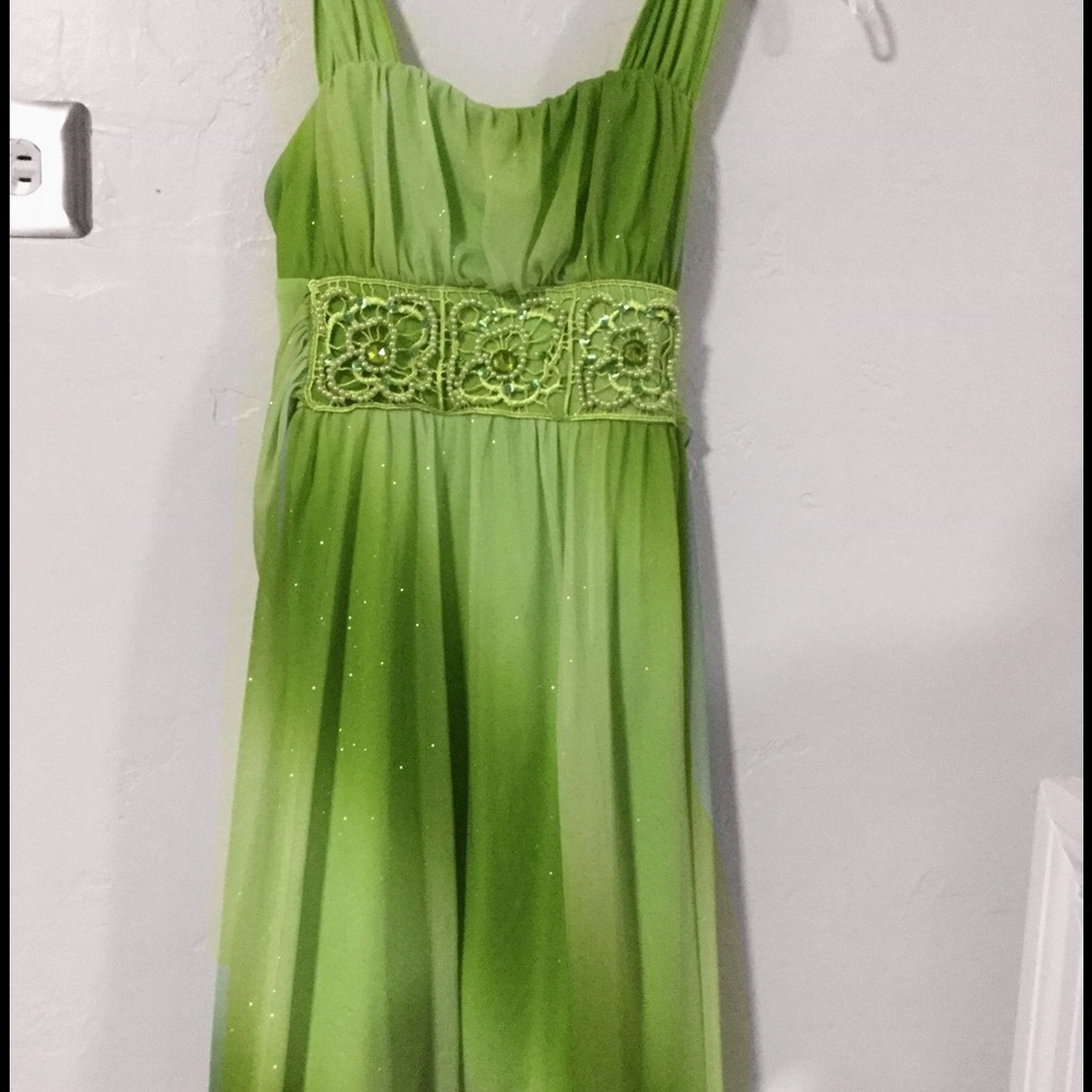 Green sparkly Prom Dress!!