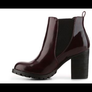 Steve Madden Chelsea ankle boot