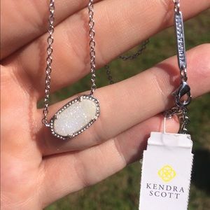 Silver Kendra Scott Elisa in white druzy nwt box