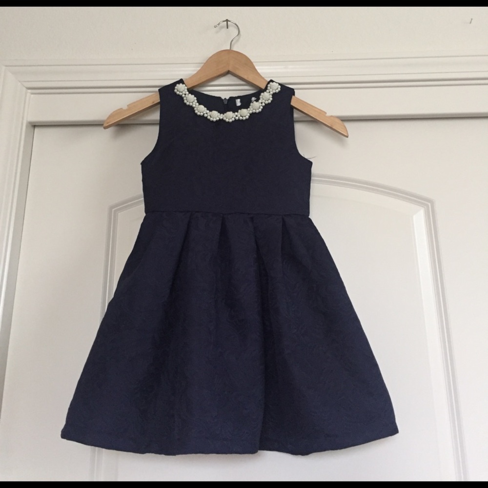 LITTLE GIRLS BLUE DRESS SIZE 6