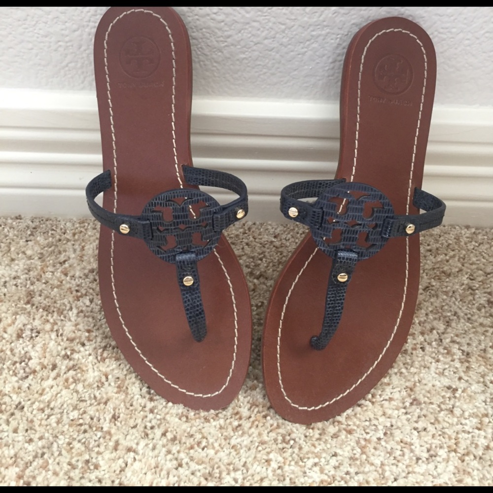 Tory Burch Black Mini Miller - sz 7