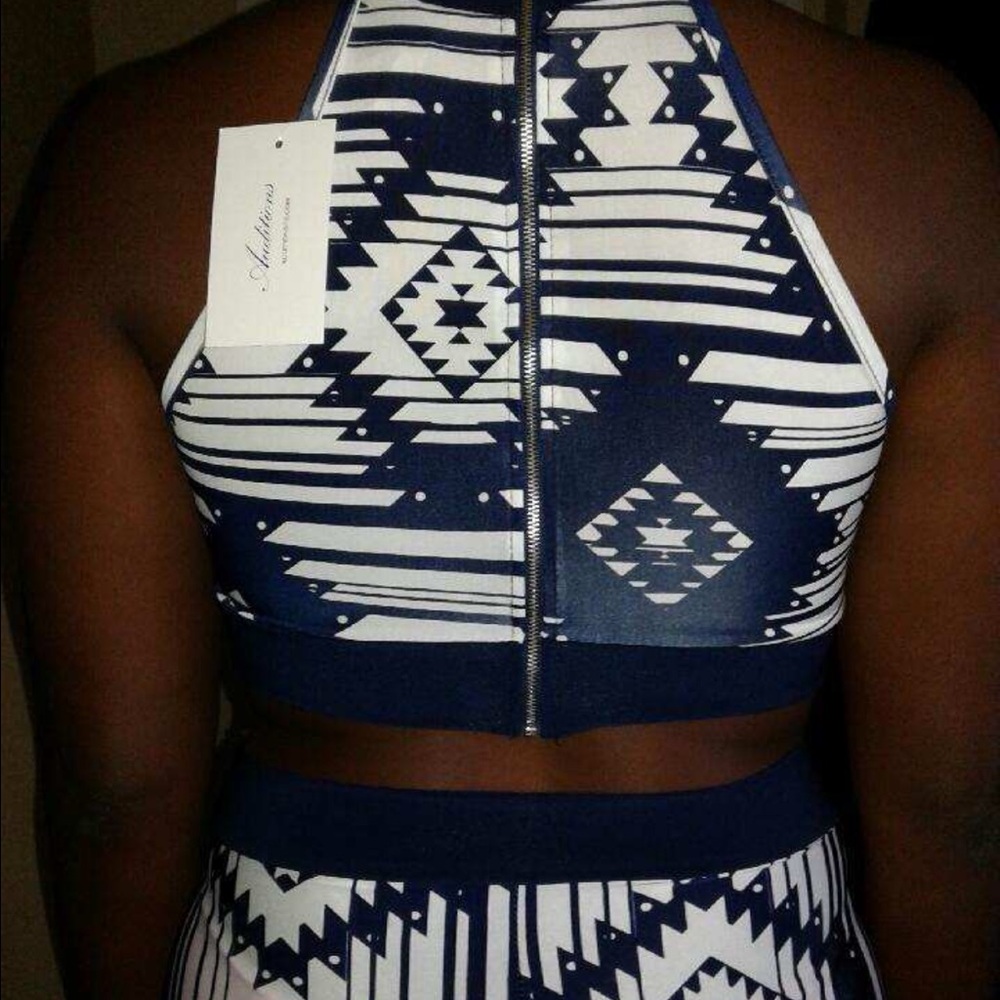 Geo Aztec Cutout Waist Maxi Dress - Picture 5 of 7