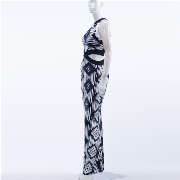 Geo Aztec Cutout Waist Maxi Dress - Picture 2 of 7