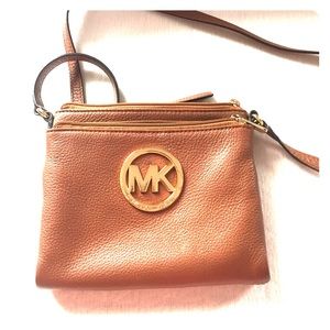 Michael Kors Small cross body