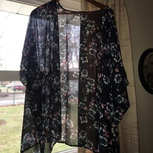 Floral open wrap