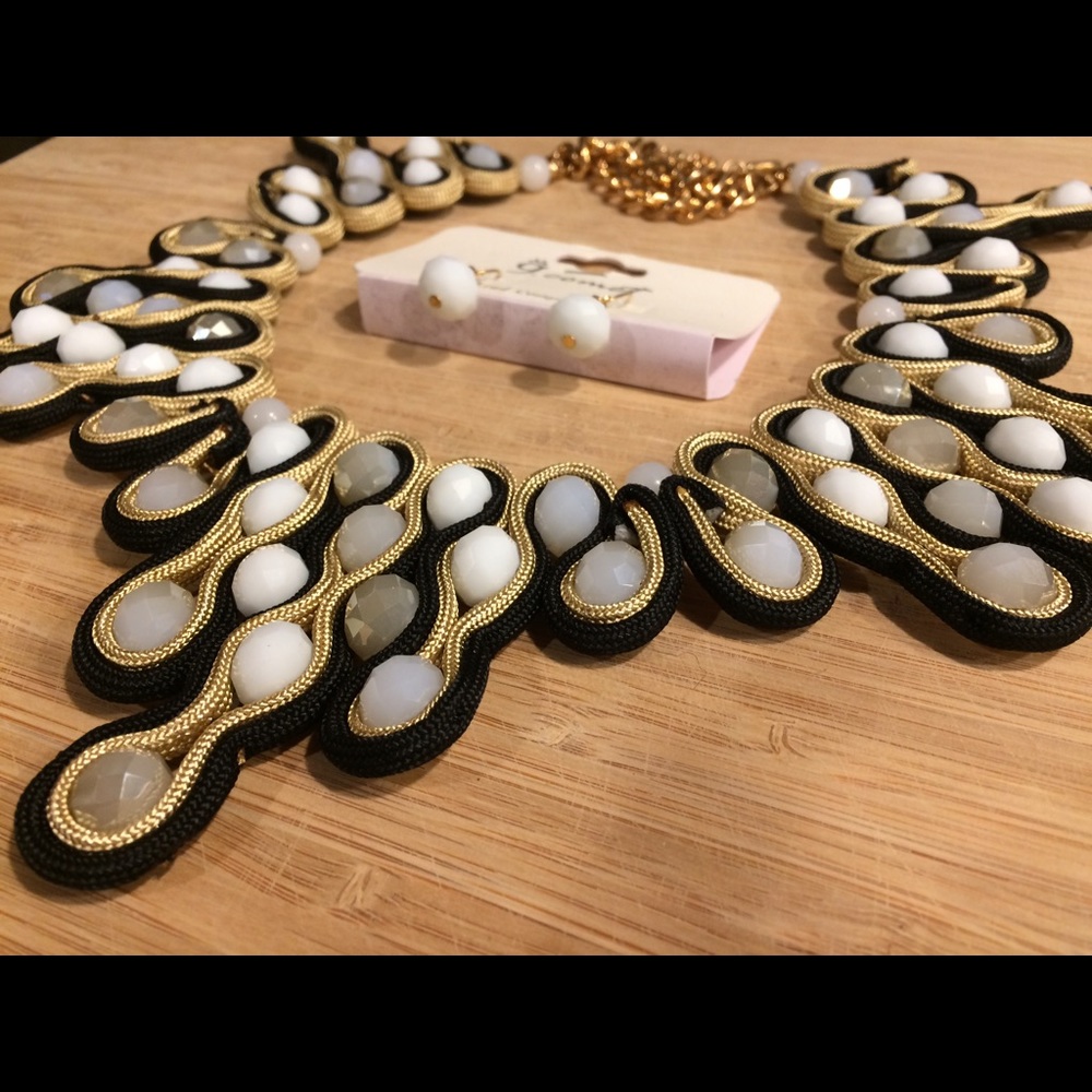 Cord, stone and gold statement necklace combo NWT