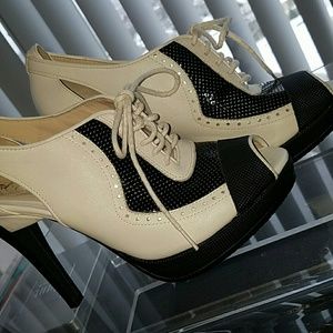 Pre Owned L.A.M.B Peep Toe Bootie