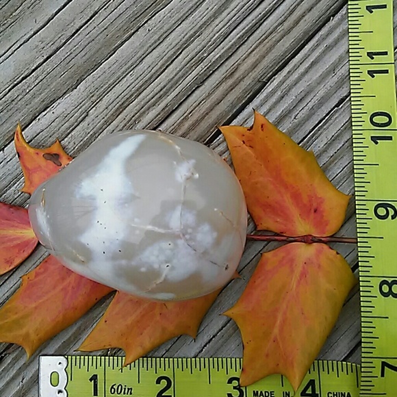 White Carnelian w Inclusion, Large Crystal Healing - Picture 1 of 4