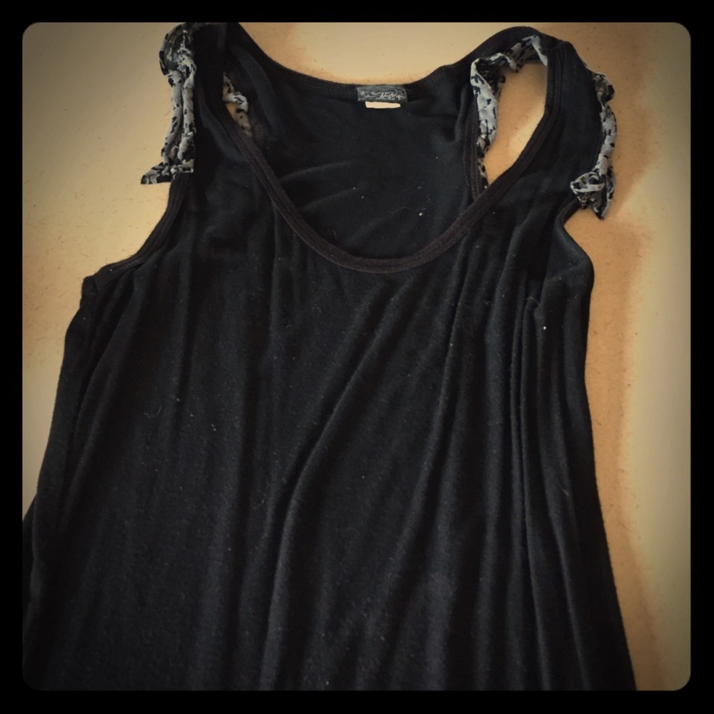 Daytrio leopard sleeve black tank top