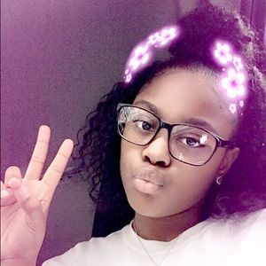 Meet your Posher, Kasey