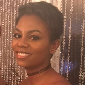 Meet your Posher, Khadejah
