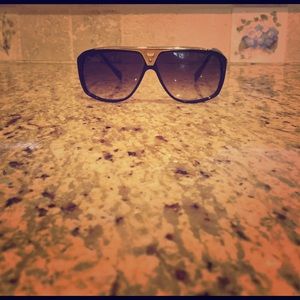 Louis Vuitton Evidence Sunglasses